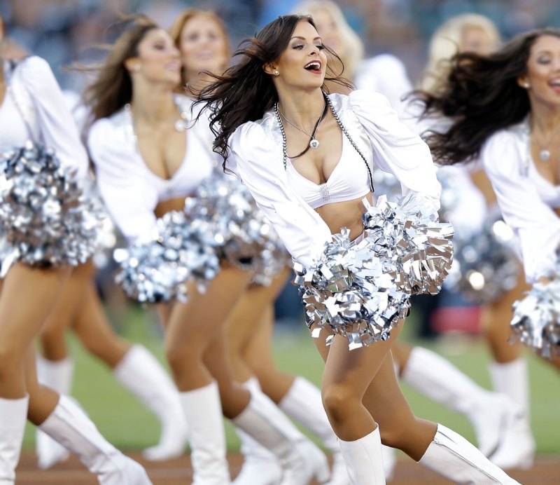 Welcome Back The NFL with The Web's Hottest Cheerleaders!