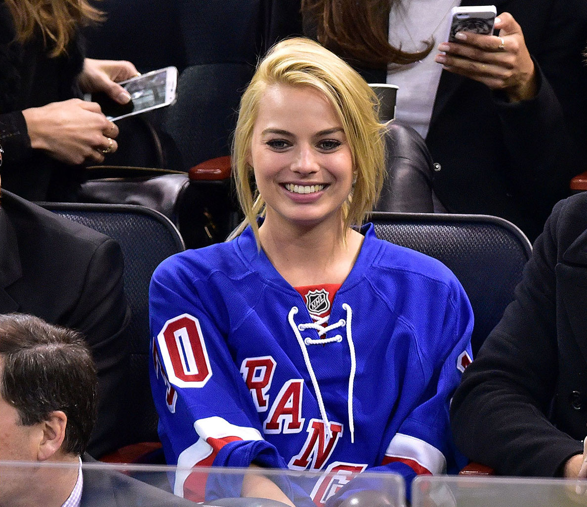 The 25 hottest photos of Margot Robbie | Muscle & Fitness