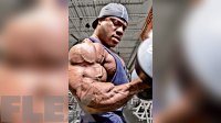 phil-heath-dumbbell-biceps-curl