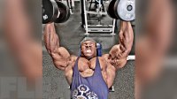 phil-heath-dumbbell-flyes