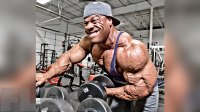 phil-heath-single-arm-dumbbell-curl