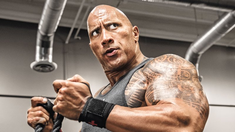 Dwayne 'The Rock' Johnson proves he's not human with incredible display of  strength in the gym