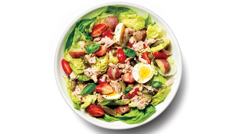 Healthy Recipe: Chop Salad with Tuna | Muscle & Fitness