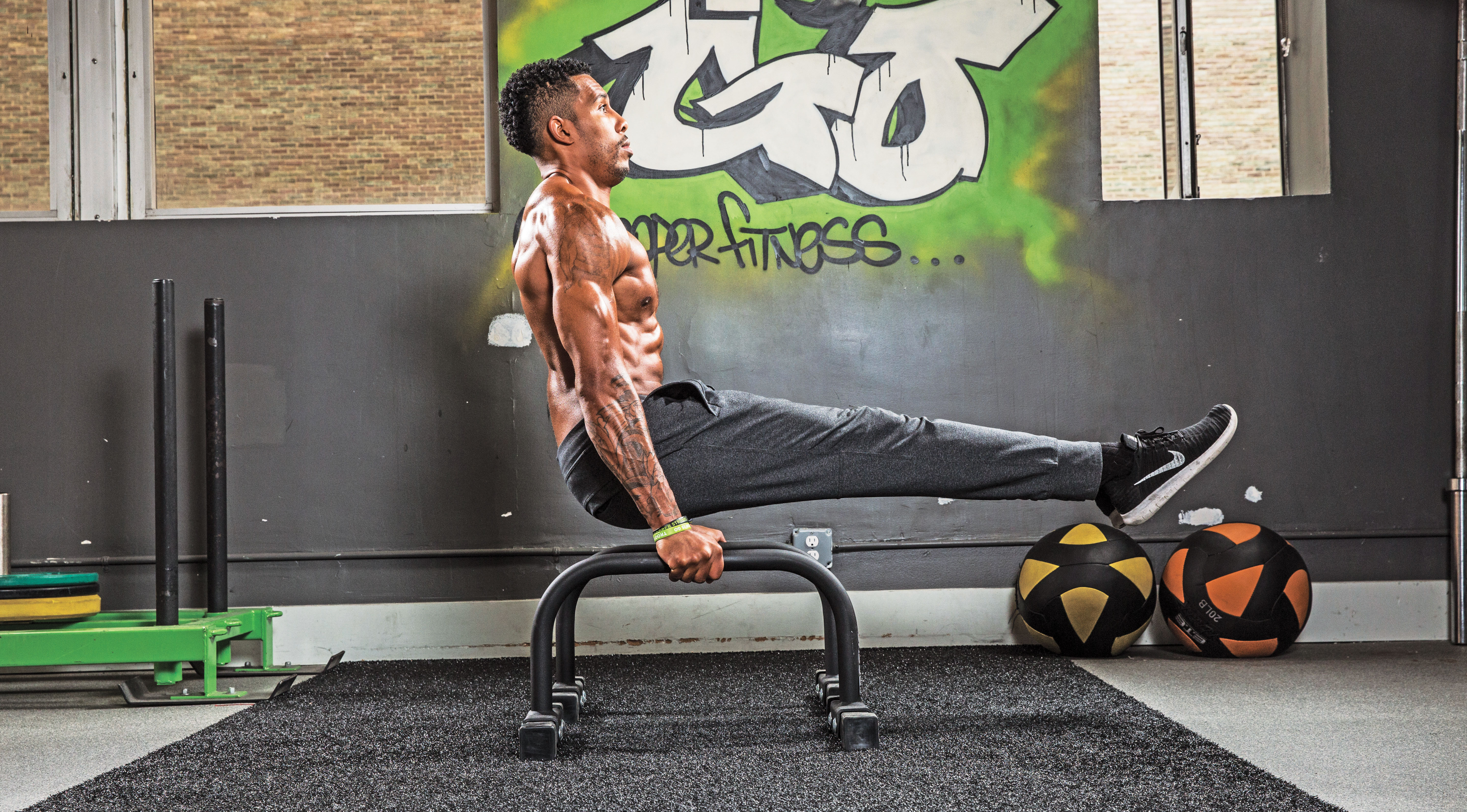 5 Parallette Bar Moves to Get Ripped - Muscle & Fitness