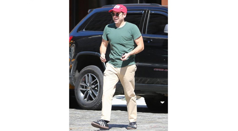 Photos: Jonah Hill flexes muscular biceps, shows off his dramatic