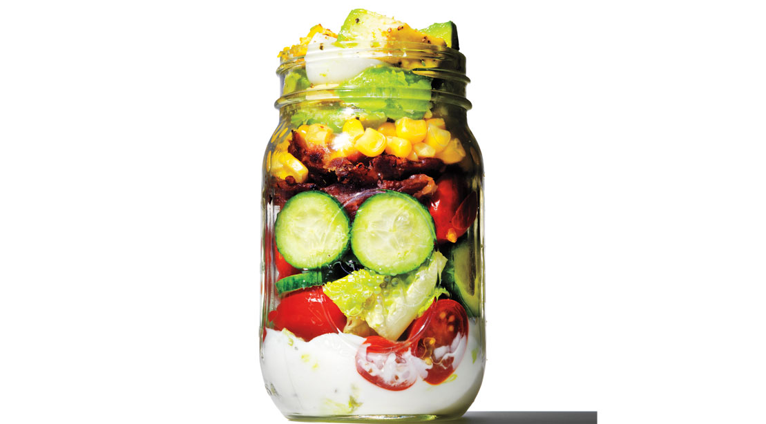 https://www.muscleandfitness.com/wp-content/uploads/2018/06/1109-mason-jar-cobb-salad.jpg?quality=86&strip=all