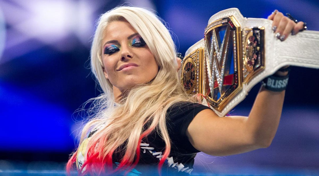 The 10 Greatest WWE Women Wrestlers of All Time - Muscle & Fitness