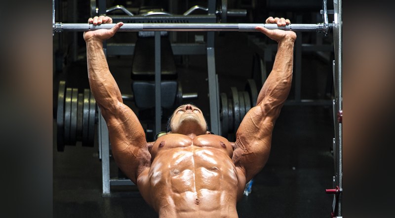 The Bench Press - Chest Fly Superset Will Help You Build Impressive Pecs