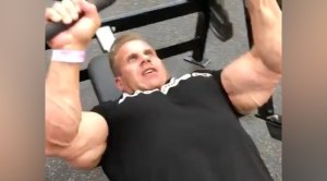 Jay Cutler Shares How To Construct An Olympia Chest - Breaking